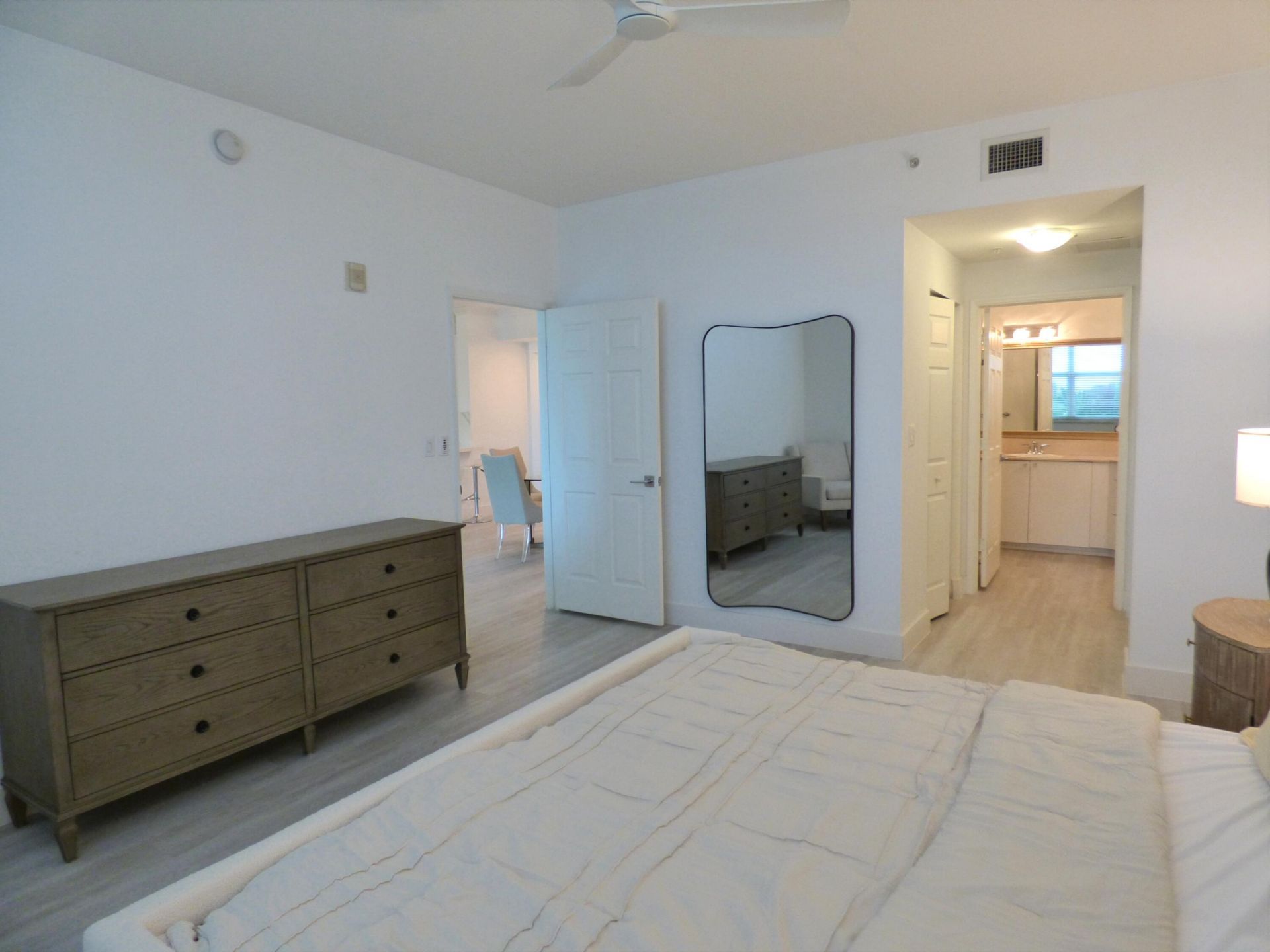 802 W Windward Way, Unit 303, Lantana, FL 33462 Photo