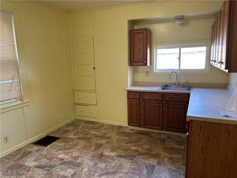 1013 Saint George, East Liverpool, OH 43920 Photo 4