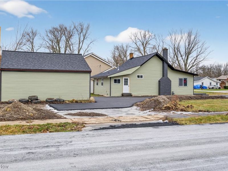 605 W Shore Boulevard, Sheffield Lake, OH 44054 Photo 24