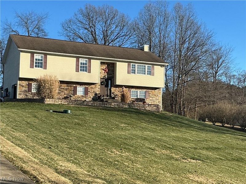 7034 Eaglepoint Drive, Nashport, OH 43830 Photo 1