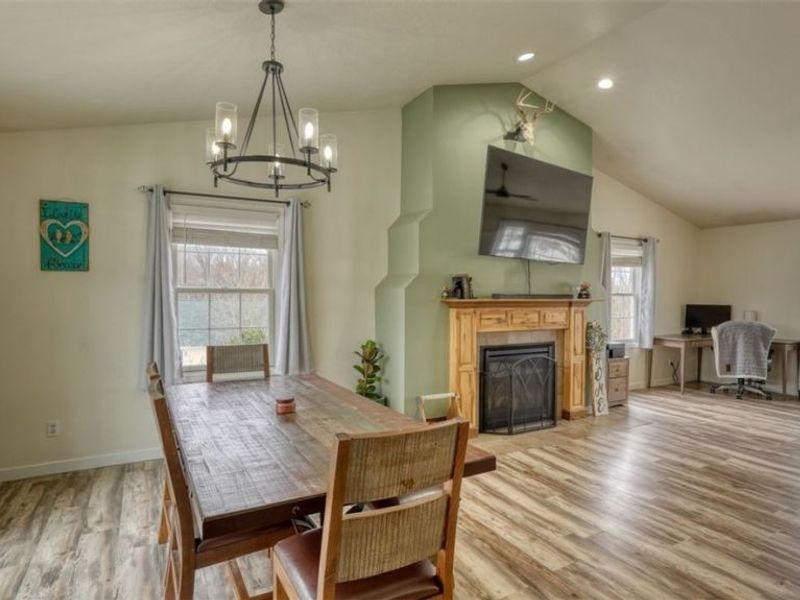 7034 Eaglepoint Drive, Nashport, OH 43830 Photo 13