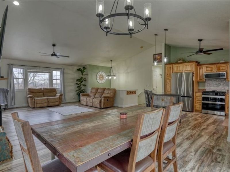 7034 Eaglepoint Drive, Nashport, OH 43830 Photo 9