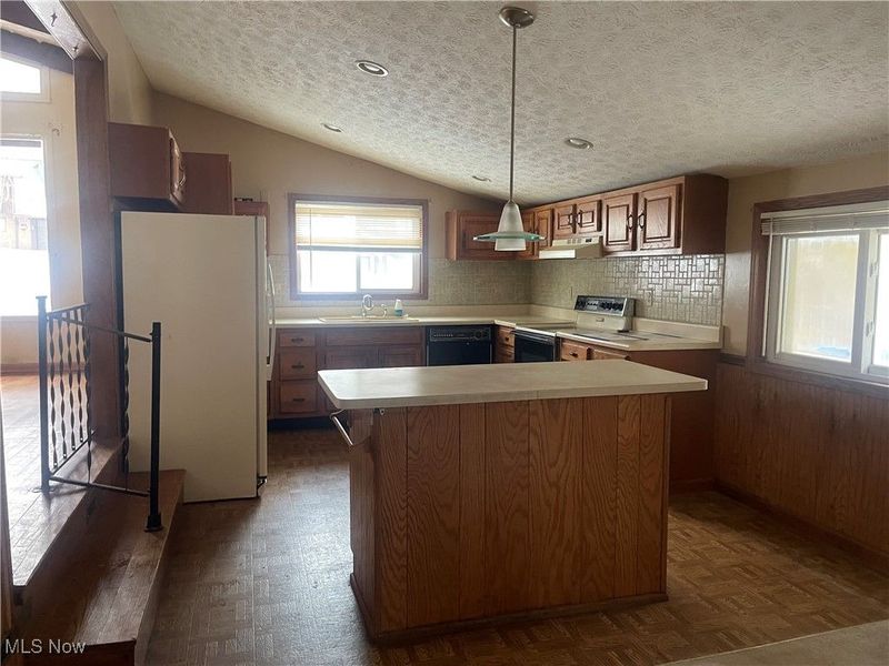 3809 N Glenridge Road, Green, OH 44319 Photo 7