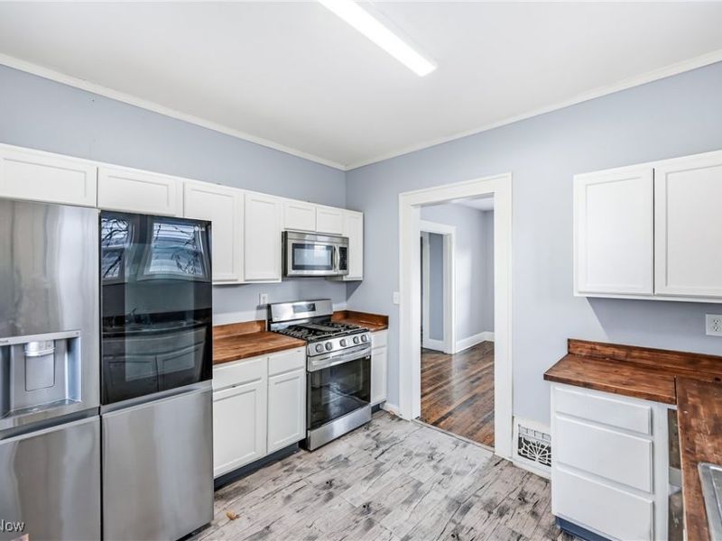 2260 Coronado Avenue, Youngstown, OH 44504 Photo 11