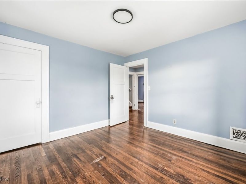 2260 Coronado Avenue, Youngstown, OH 44504 Photo 18