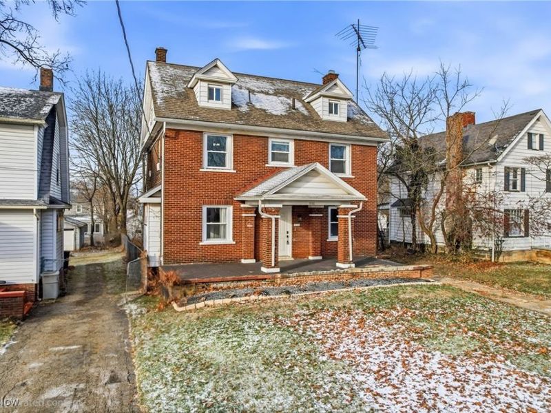 2260 Coronado Avenue, Youngstown, OH 44504 Photo 2