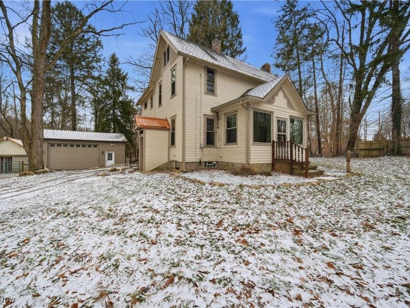 12430 Millersburg Road SW, Massillon, OH 44647 Photo 2