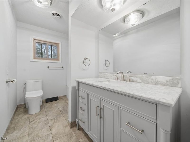 12430 Millersburg Road SW, Massillon, OH 44647 Photo 23