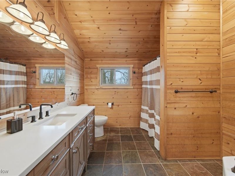 12430 Millersburg Road SW, Massillon, OH 44647 Photo 42