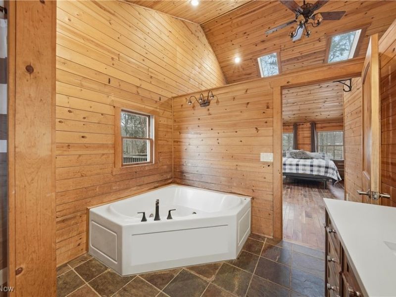 12430 Millersburg Road SW, Massillon, OH 44647 Photo 43