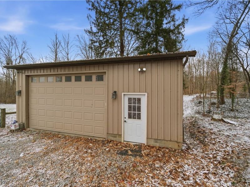12430 Millersburg Road SW, Massillon, OH 44647 Photo 5
