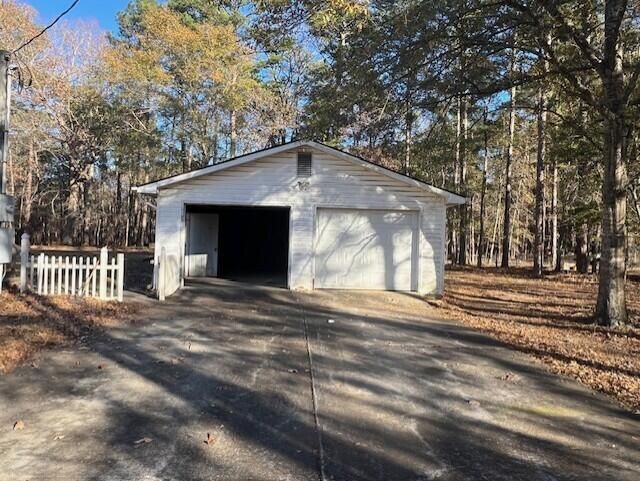 230 Oak Hollow Drive Photo 15