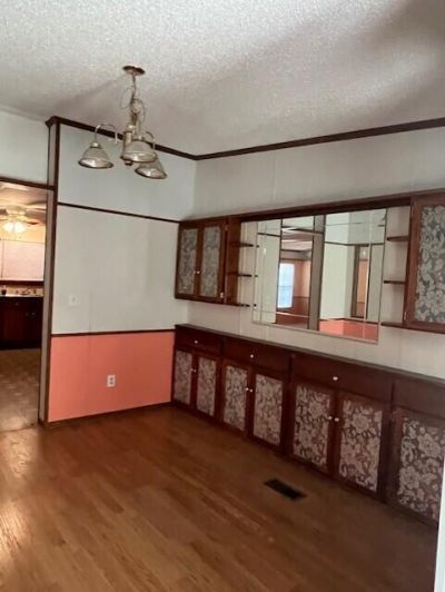 230 Oak Hollow Drive Photo 5