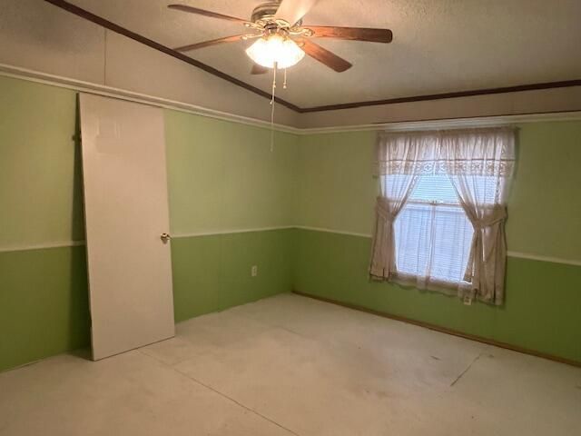 230 Oak Hollow Drive Photo 8