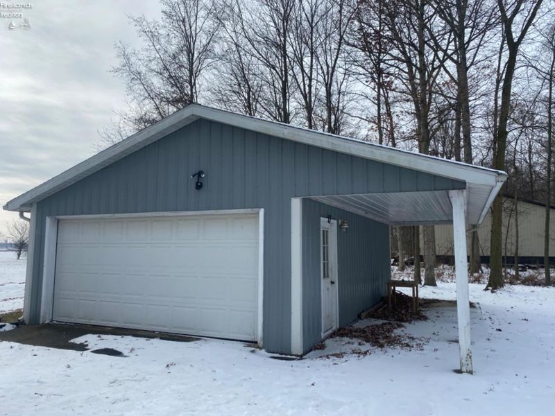 7604 Township Road 79, Bellevue, OH 44811 Photo 3