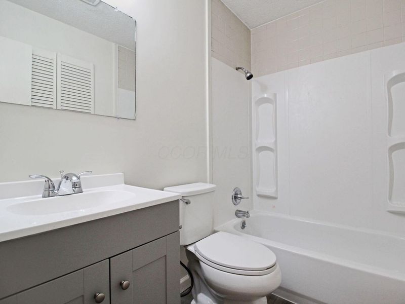 5936 Glennon Drive, Galloway, OH 43119 Photo 16