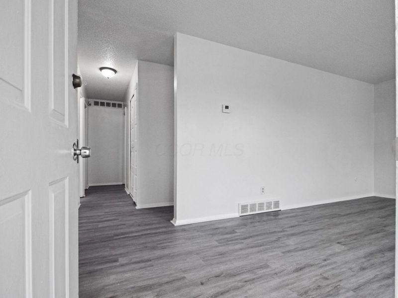 5936 Glennon Drive, Galloway, OH 43119 Photo 5