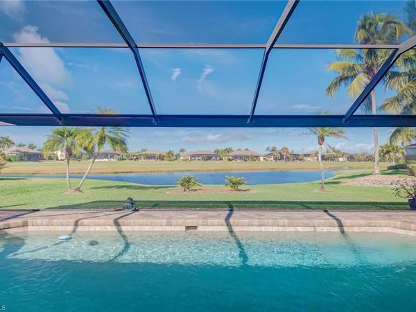 11687 Lady Anne CIR, CAPE CORAL, FL 33991