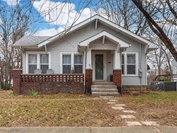 705 N Bridge Street, Carbondale, IL 62901