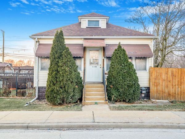13302 S Avenue O Avenue, Chicago, IL 60633