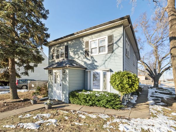 7000 W 74th Street, Chicago, IL 60638