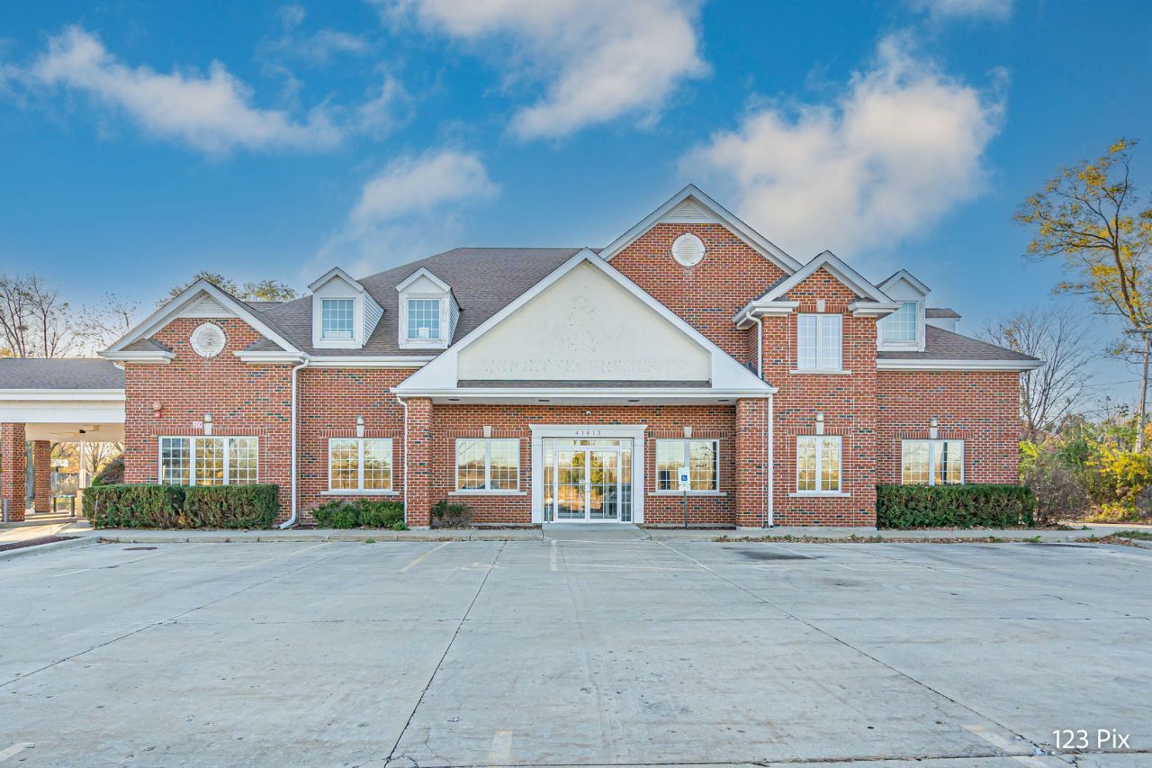 41412 N Il Route 83, Antioch, IL 60002