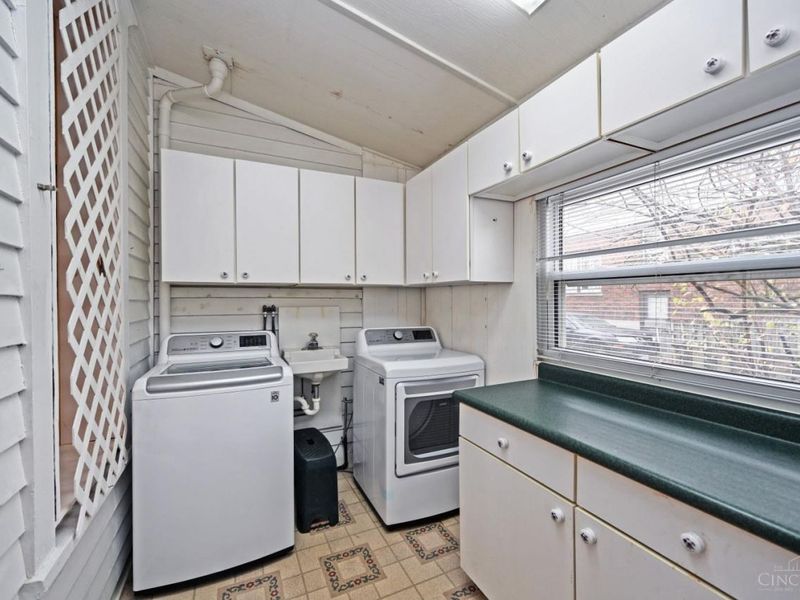 1741 Mears Avenue, Cincinnati, OH 45230 Photo 4