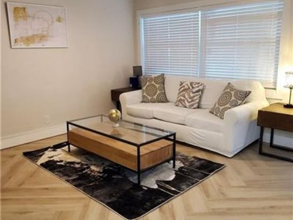 975 9th AVE S, Unit 5, NAPLES, FL 34102