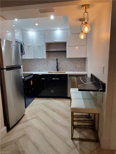 975 9th Ave S, Unit 5, Naples, FL 34102 Photo