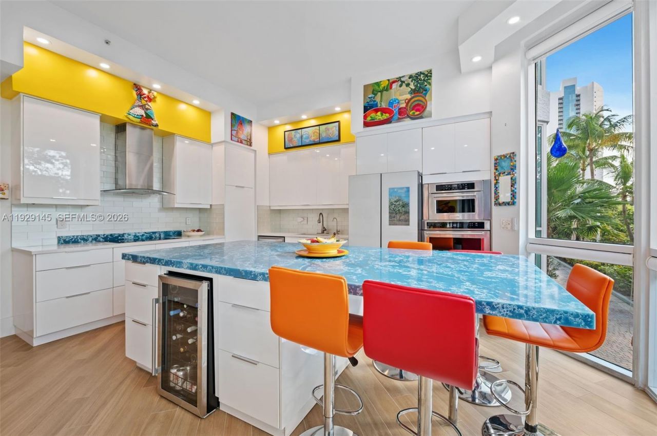 16400 Collins Ave, Unit TH-4, Sunny Isles Beach, FL 33160 Photo