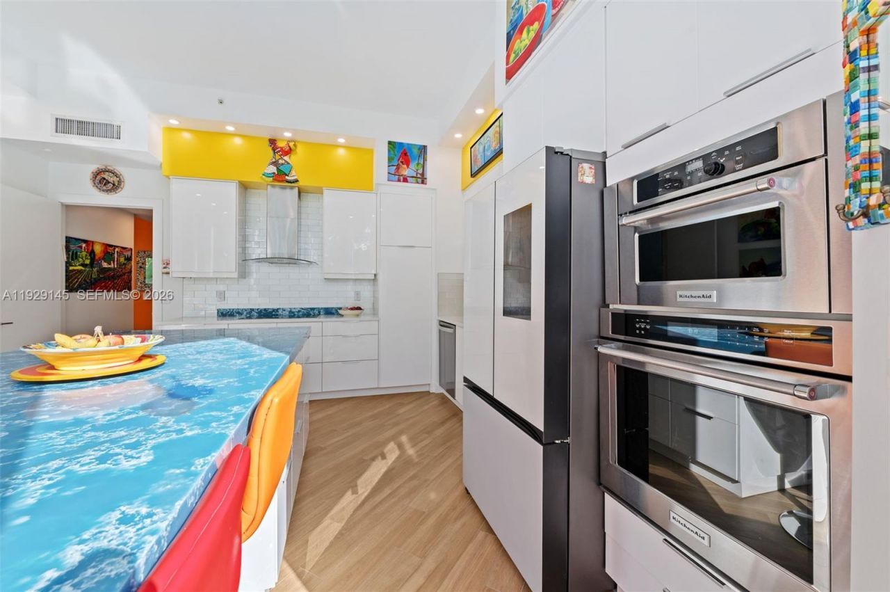 16400 Collins Ave, Unit TH-4, Sunny Isles Beach, FL 33160 Photo