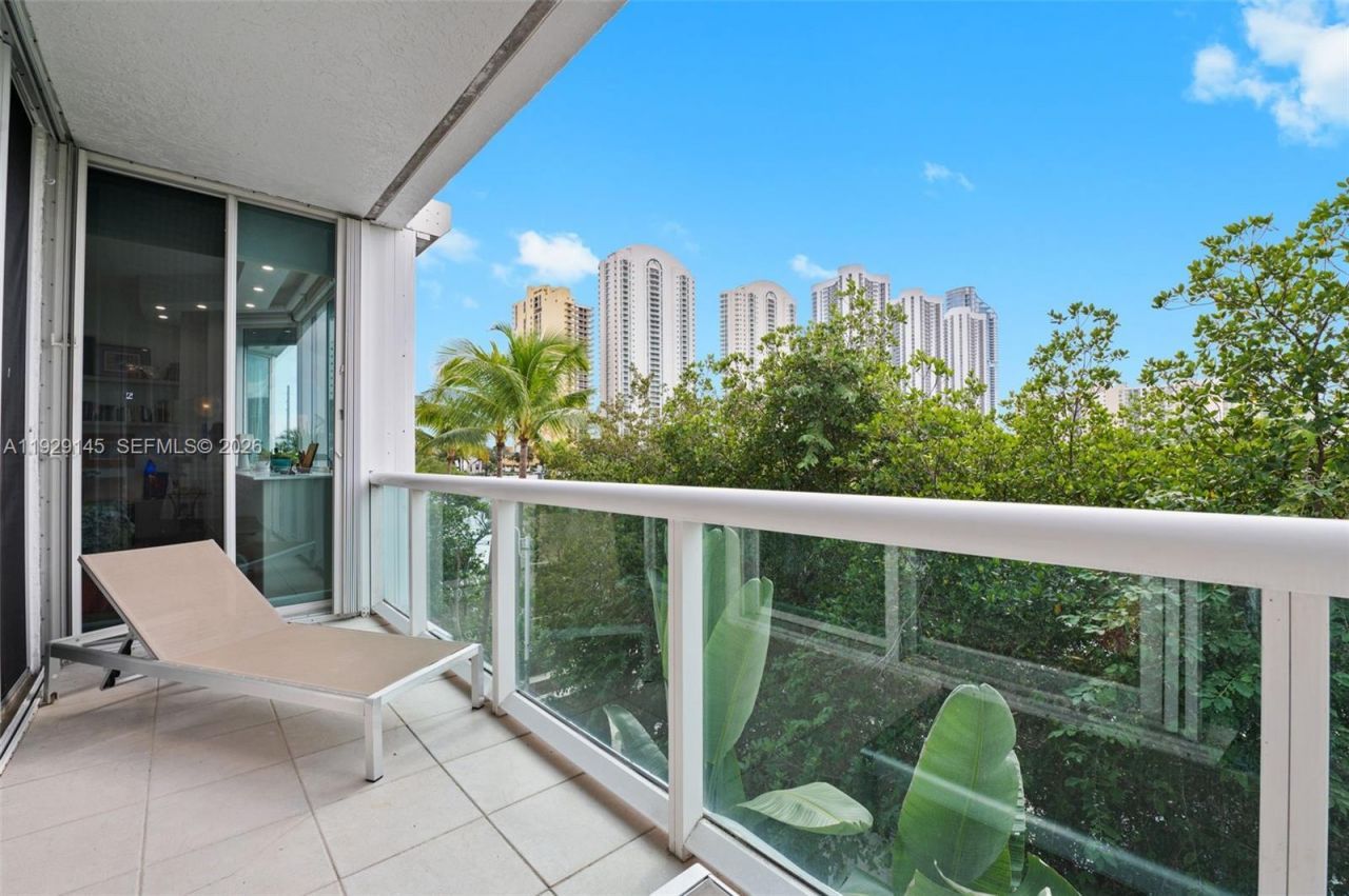 16400 Collins Ave, Unit TH-4, Sunny Isles Beach, FL 33160 Photo