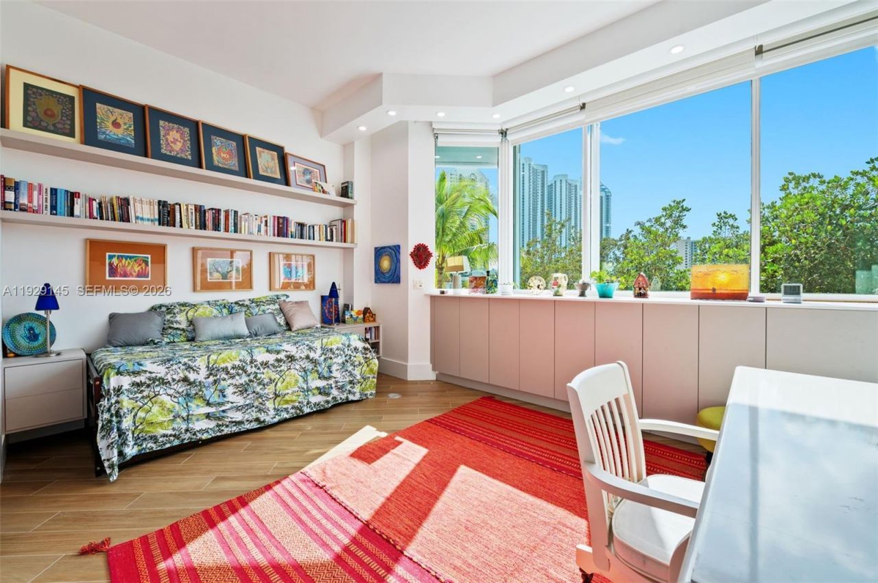 16400 Collins Ave, Unit TH-4, Sunny Isles Beach, FL 33160 Photo