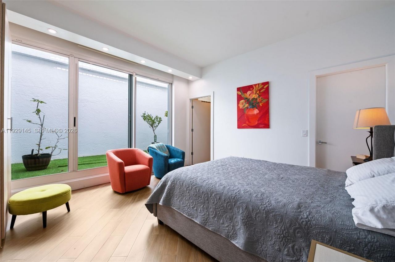 16400 Collins Ave, Unit TH-4, Sunny Isles Beach, FL 33160 Photo