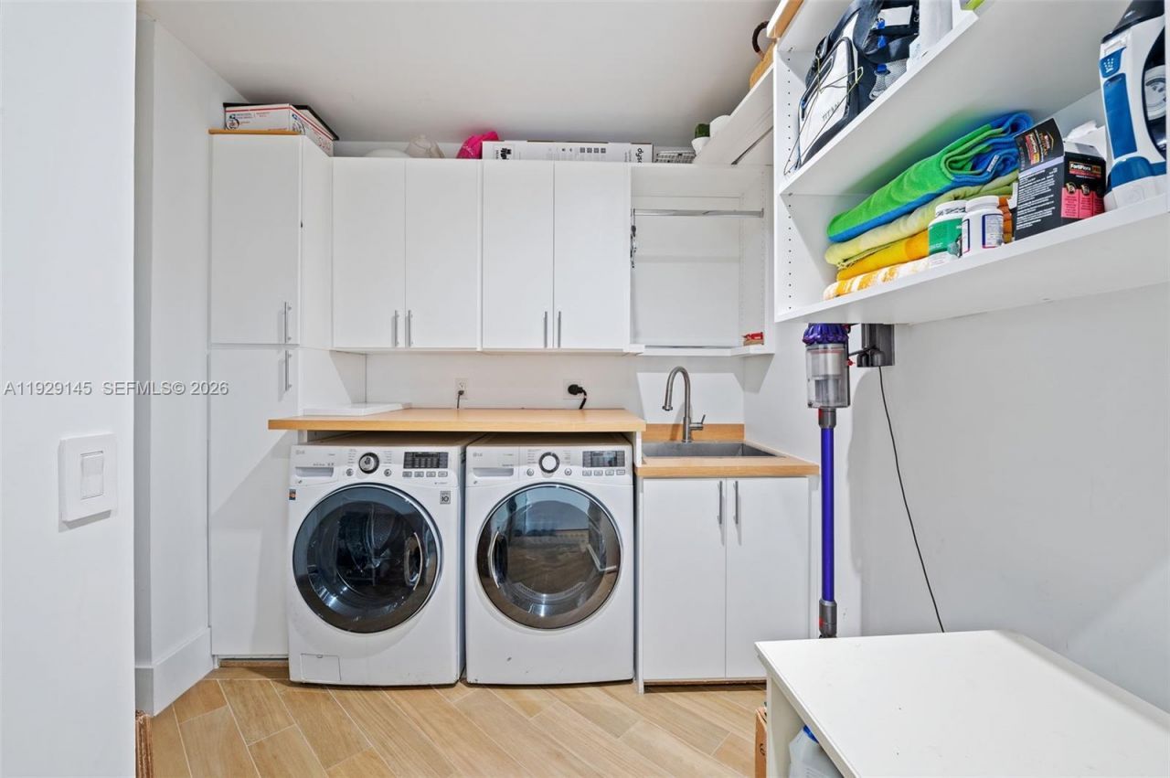 16400 Collins Ave, Unit TH-4, Sunny Isles Beach, FL 33160 Photo