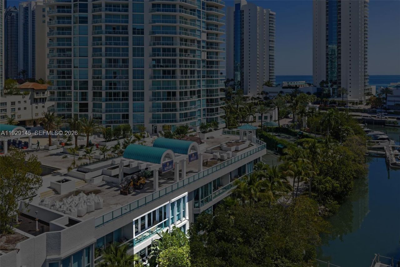 16400 Collins Ave, Unit TH-4, Sunny Isles Beach, FL 33160 Photo