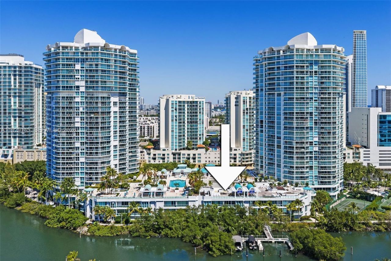 16400 Collins Ave, Unit TH-4, Sunny Isles Beach, FL 33160 Photo