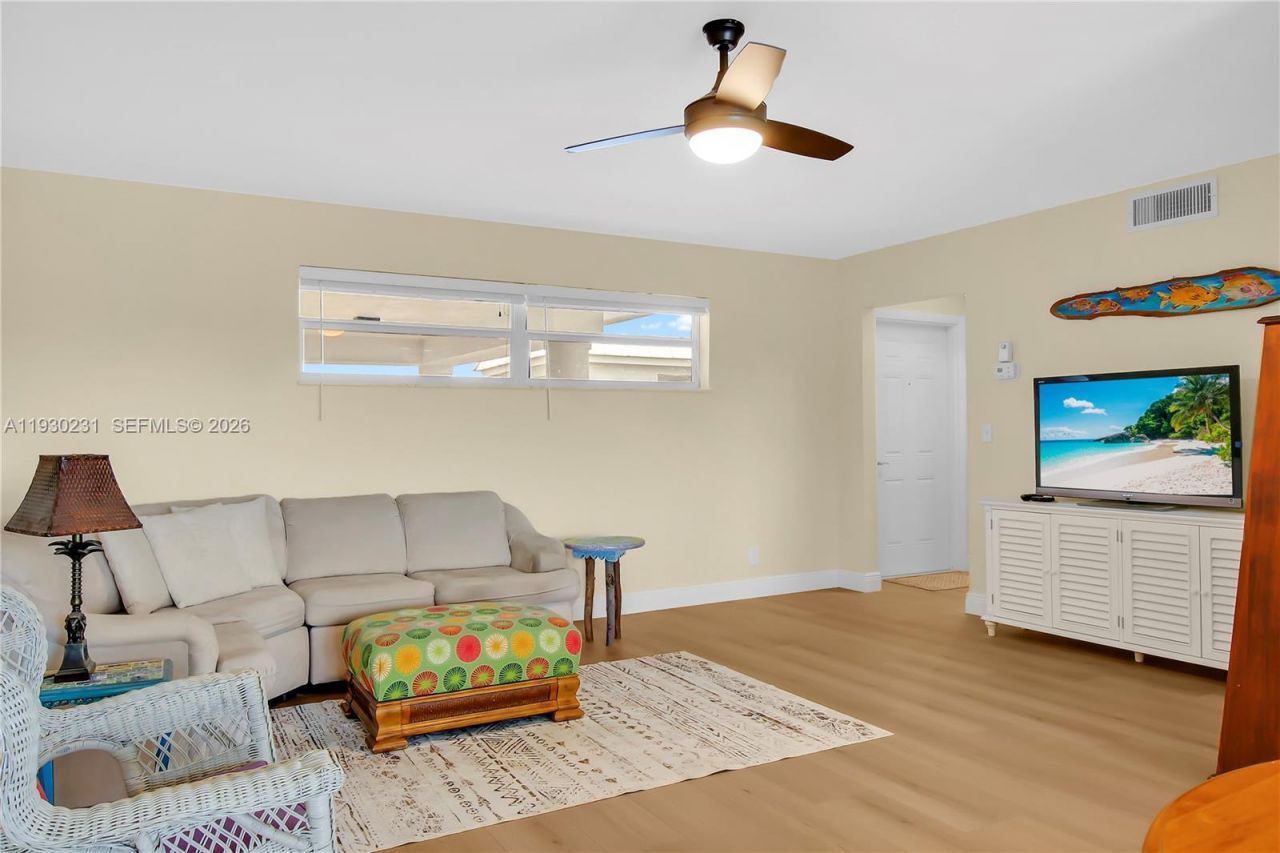 7 Colonial Club Drive, Unit 302, Boynton Beach, FL 33435 Photo