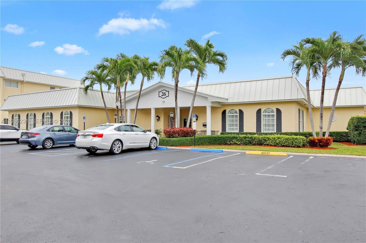 7 Colonial Club Drive, Unit 302, Boynton Beach, FL 33435 Photo