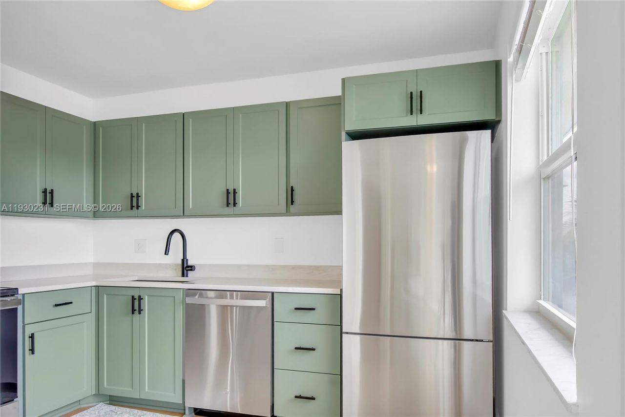 7 Colonial Club Drive, Unit 302, Boynton Beach, FL 33435 Photo