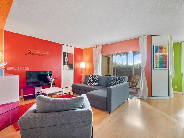 929 Coral Club Dr, Unit 929, Coral Springs, FL 33071