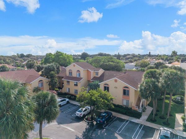 929 Coral Club Dr, Unit 929, Coral Springs, FL 33071