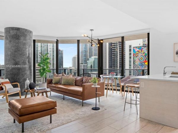 45 SW 9th St, Unit 1403, Miami, FL 33130