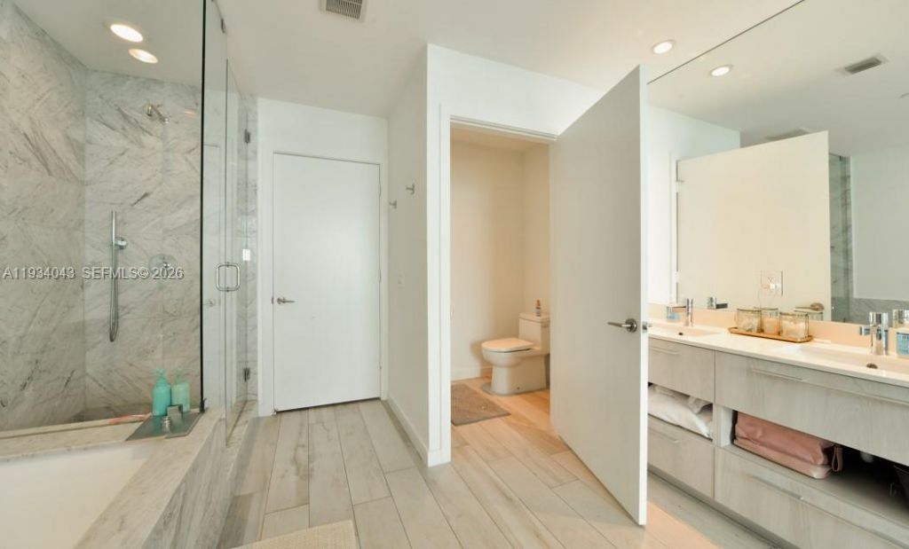 480 NE 31st St , Unit 3404, Miami, FL 33137 Photo