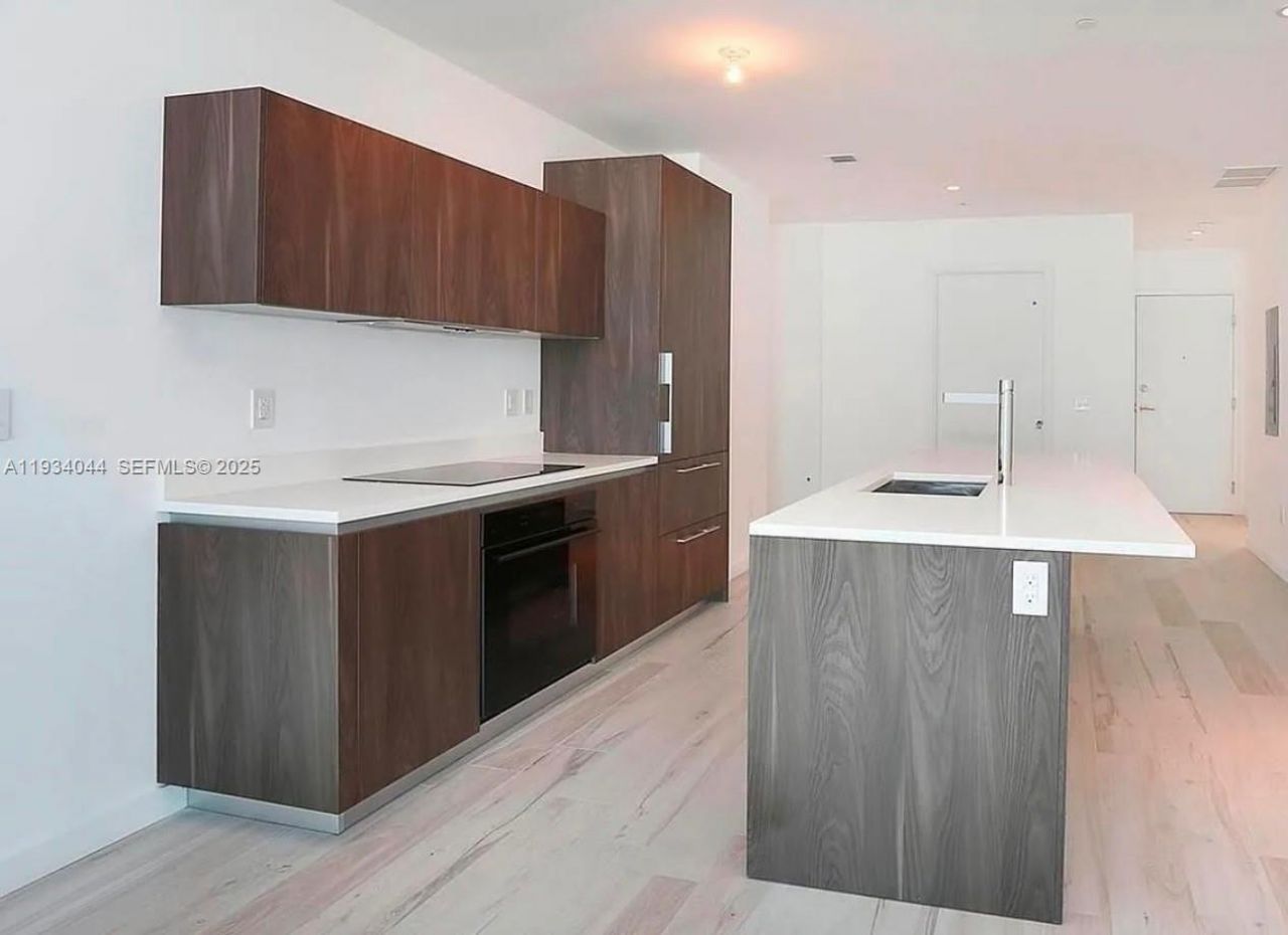 480 NE 31st St , Unit 3405, Miami, FL 33137 Photo