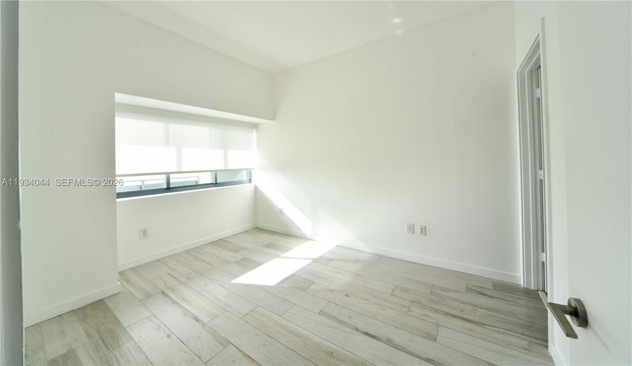 480 NE 31st St, Unit 3405, Miami, FL 33137 Photo