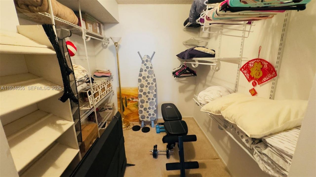 427 Golden Isles Dr, Unit 8A, Hallandale Beach, FL 33009 Photo