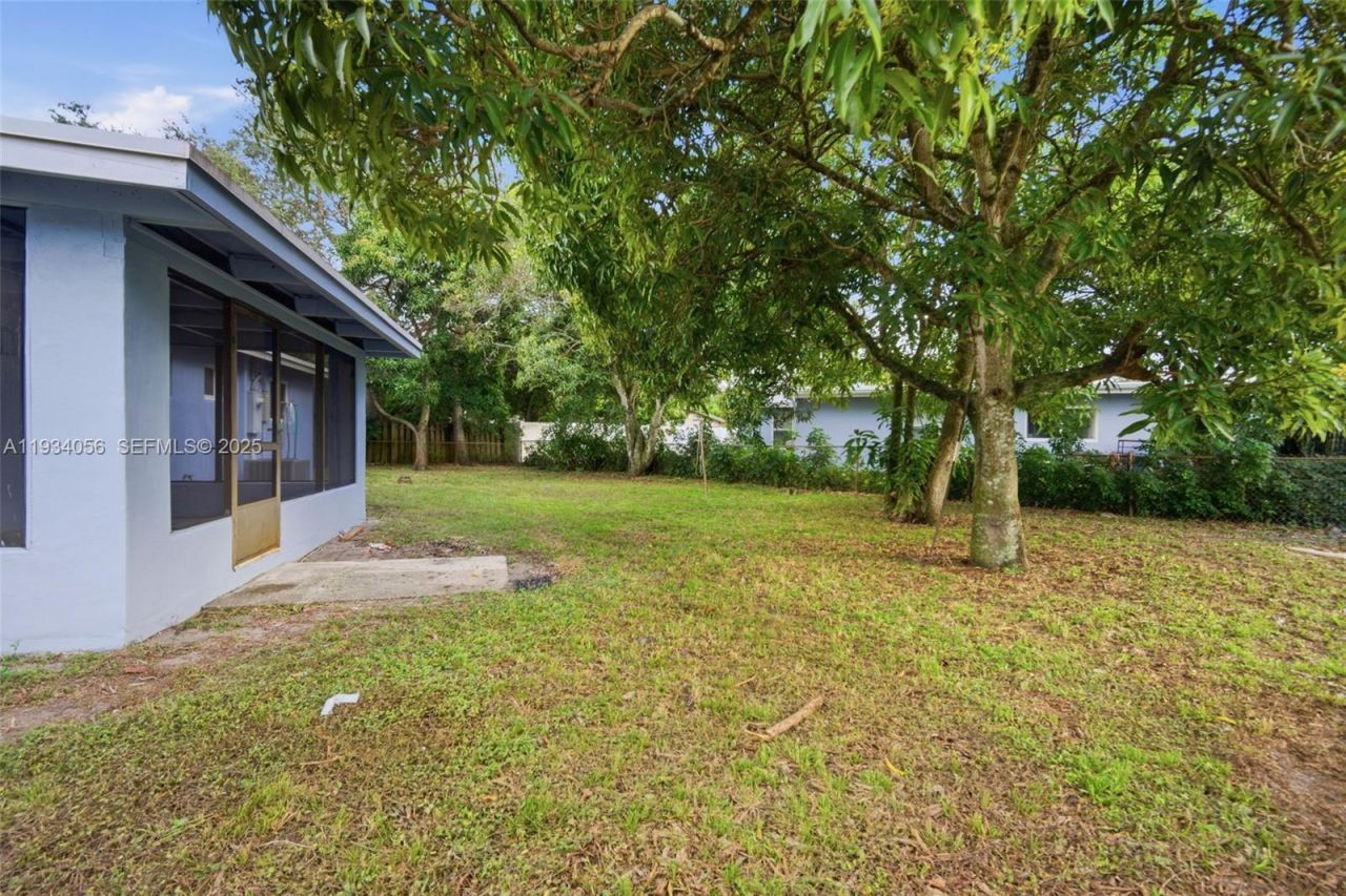 3548 SW 16th Ct, Fort Lauderdale, FL 33312 Photo