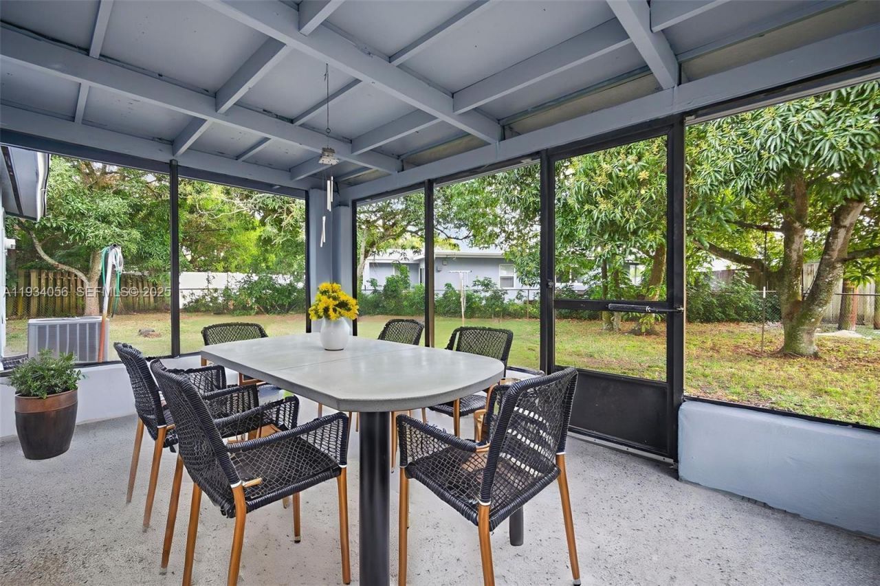 3548 SW 16th Ct, Fort Lauderdale, FL 33312 Photo