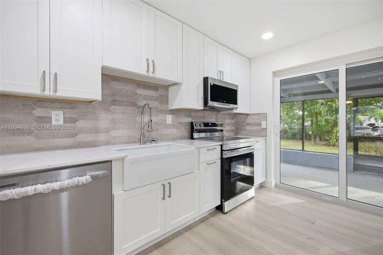 3548 SW 16th Ct, Fort Lauderdale, FL 33312 Photo